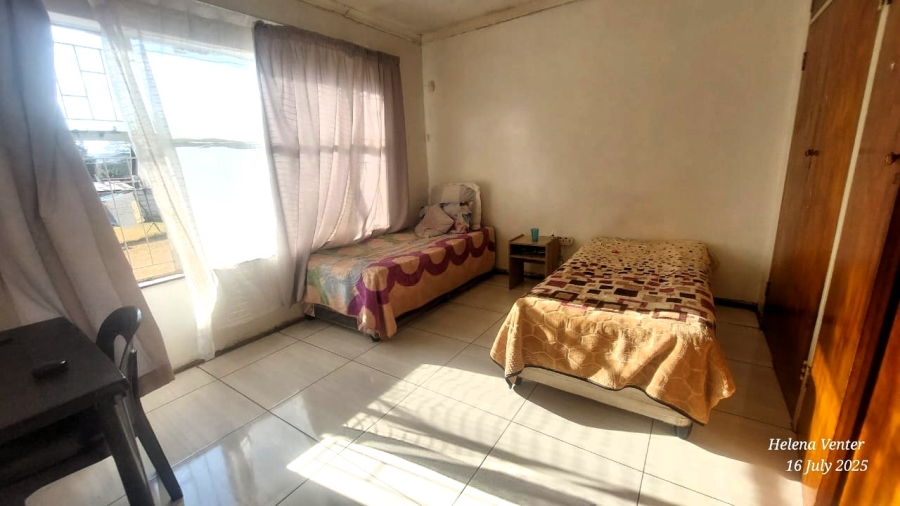 4 Bedroom Property for Sale in Sunnyridge KwaZulu-Natal