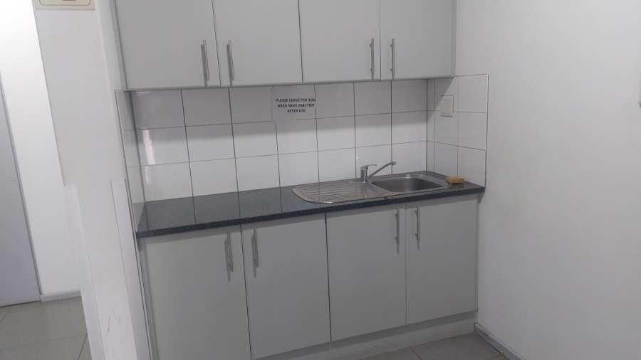 To Let commercial Property for Rent in Bulwer KwaZulu-Natal