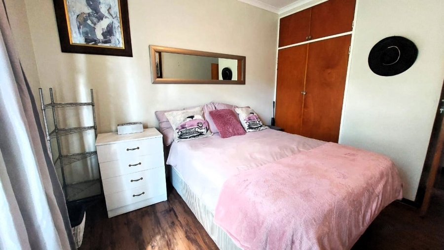 3 Bedroom Property for Sale in Pioneer Park KwaZulu-Natal