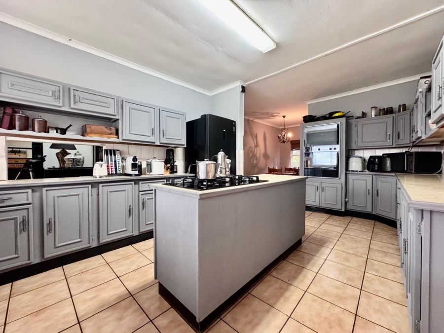  Bedroom Property for Sale in Newcastle Rural KwaZulu-Natal