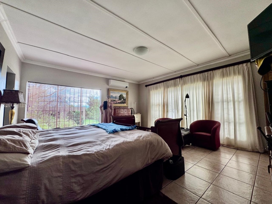  Bedroom Property for Sale in Newcastle Rural KwaZulu-Natal