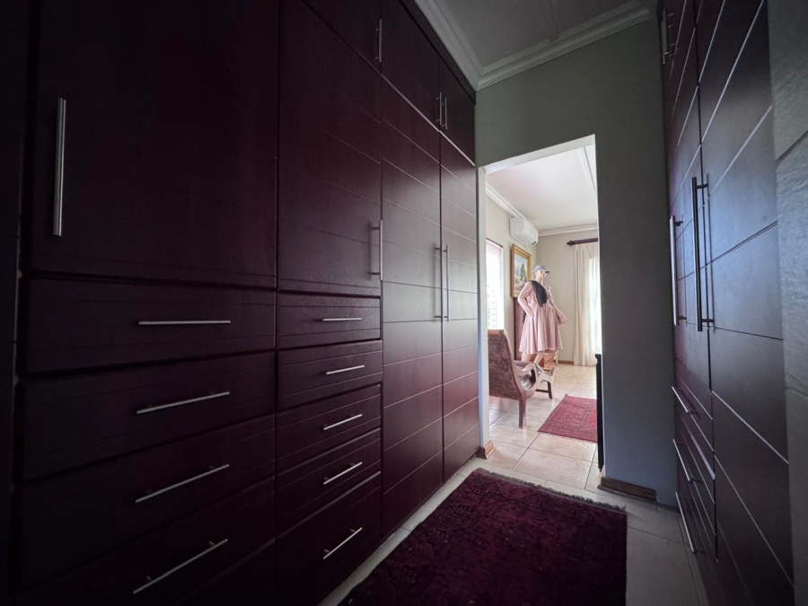  Bedroom Property for Sale in Newcastle Rural KwaZulu-Natal