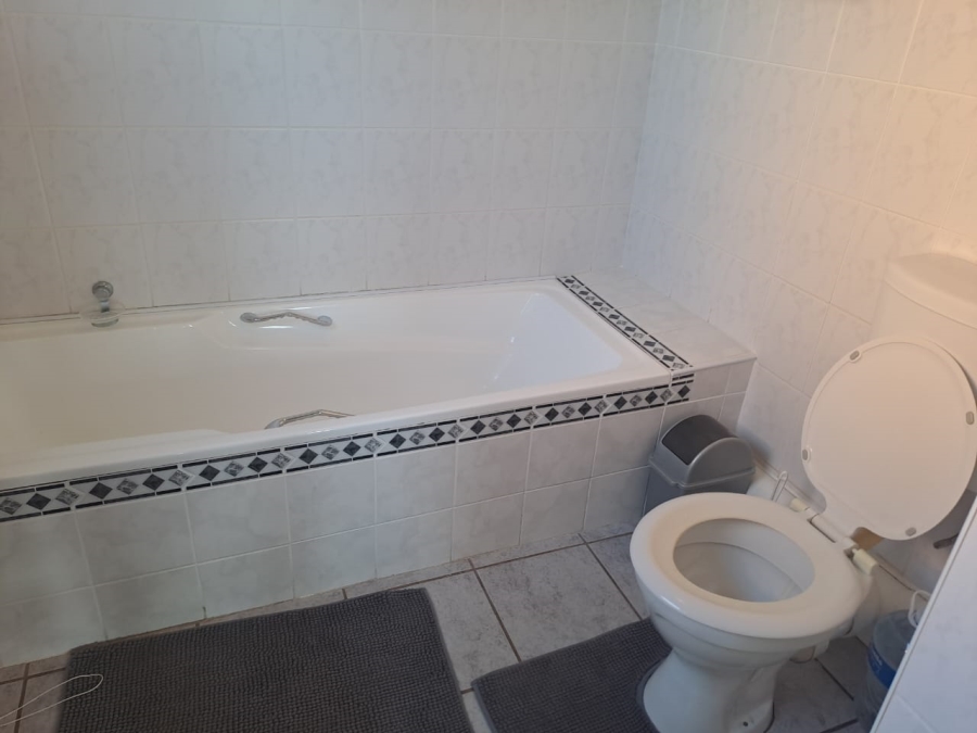 To Let 2 Bedroom Property for Rent in Ramsgate KwaZulu-Natal