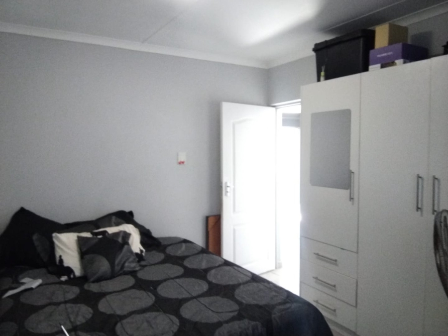 2 Bedroom Property for Sale in Newlands East KwaZulu-Natal