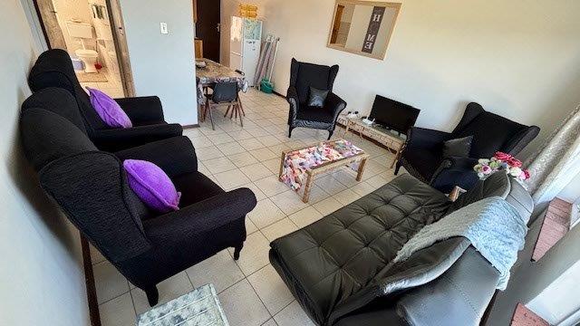 2 Bedroom Property for Sale in Uvongo KwaZulu-Natal