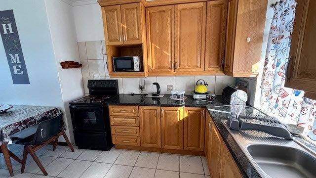 2 Bedroom Property for Sale in Uvongo KwaZulu-Natal