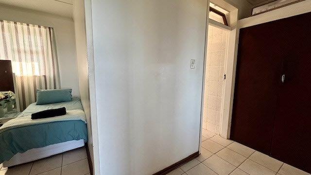 2 Bedroom Property for Sale in Uvongo KwaZulu-Natal