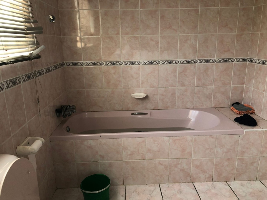  Bedroom Property for Sale in Osizweni KwaZulu-Natal