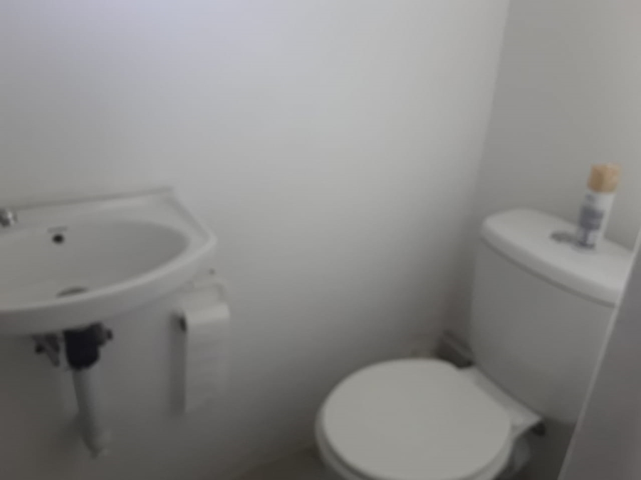 4 Bedroom Property for Sale in Widenham KwaZulu-Natal