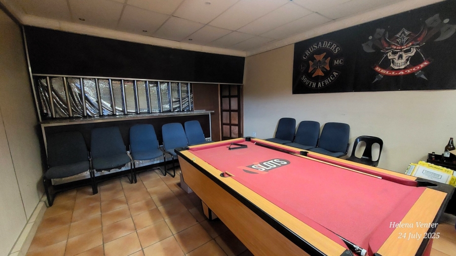 1 Bedroom Property for Sale in Newcastle KwaZulu-Natal
