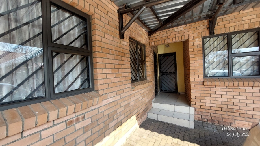 1 Bedroom Property for Sale in Newcastle KwaZulu-Natal