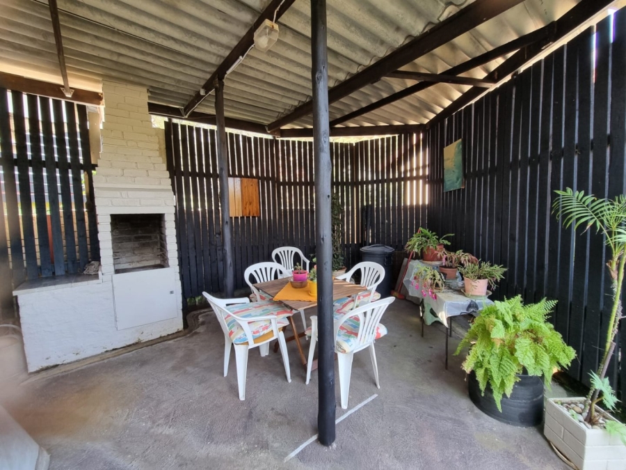 2 Bedroom Property for Sale in Hibberdene KwaZulu-Natal