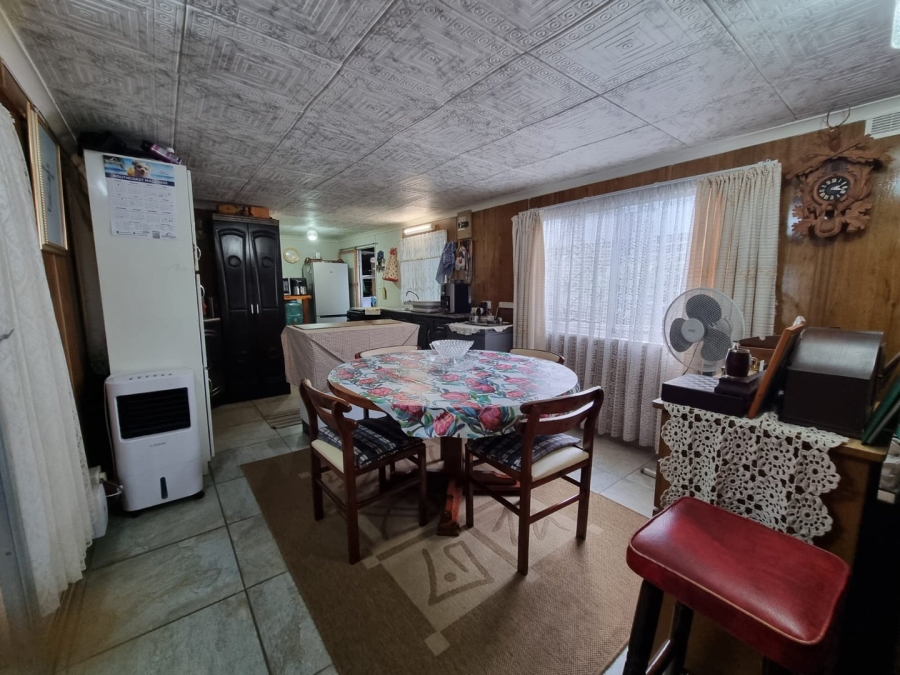 2 Bedroom Property for Sale in Hibberdene KwaZulu-Natal