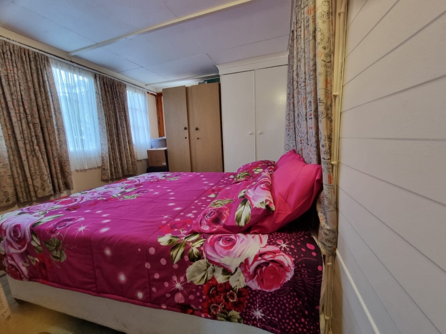 2 Bedroom Property for Sale in Hibberdene KwaZulu-Natal