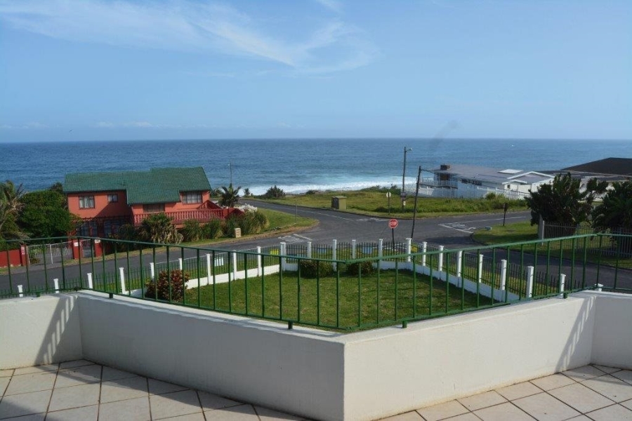 6 Bedroom Property for Sale in St Michaels On Sea KwaZulu-Natal