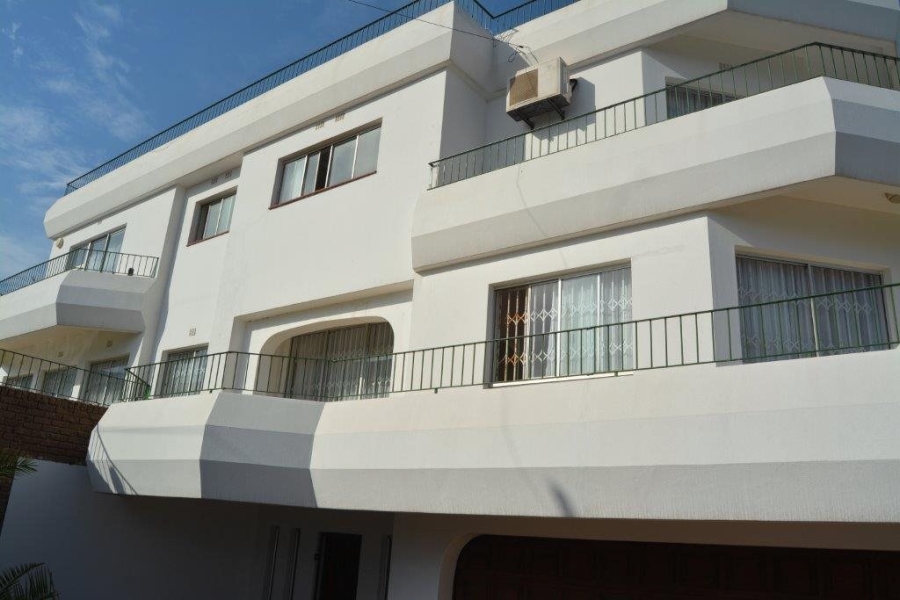 6 Bedroom Property for Sale in St Michaels On Sea KwaZulu-Natal