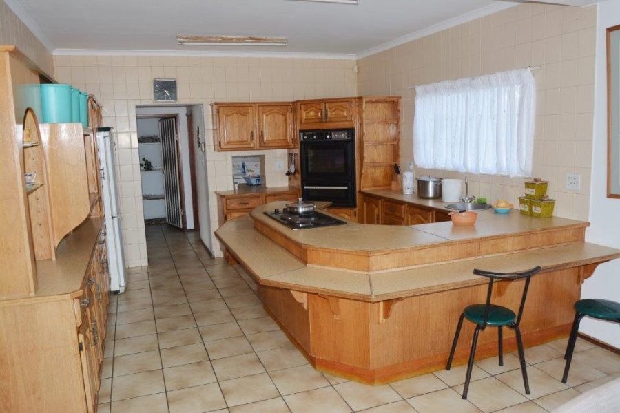 6 Bedroom Property for Sale in St Michaels On Sea KwaZulu-Natal