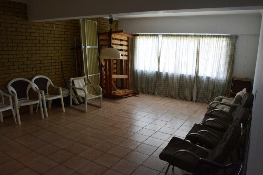 6 Bedroom Property for Sale in St Michaels On Sea KwaZulu-Natal