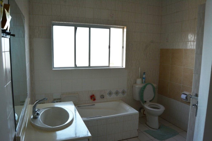 6 Bedroom Property for Sale in St Michaels On Sea KwaZulu-Natal