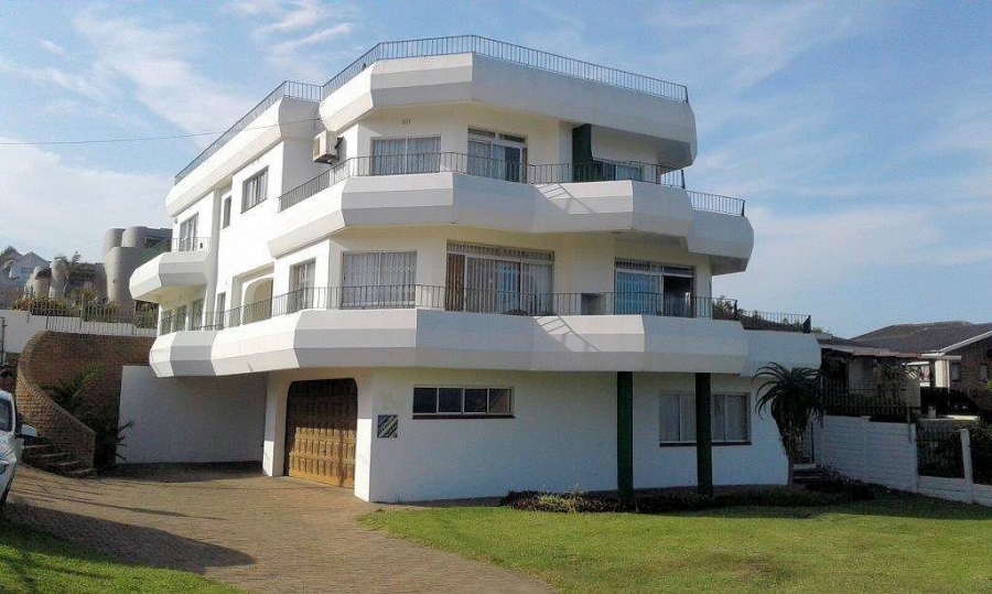 6 Bedroom Property for Sale in St Michaels On Sea KwaZulu-Natal