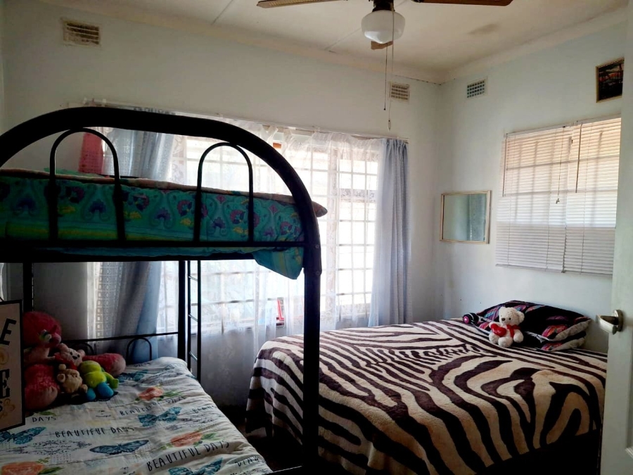 4 Bedroom Property for Sale in Uvongo KwaZulu-Natal