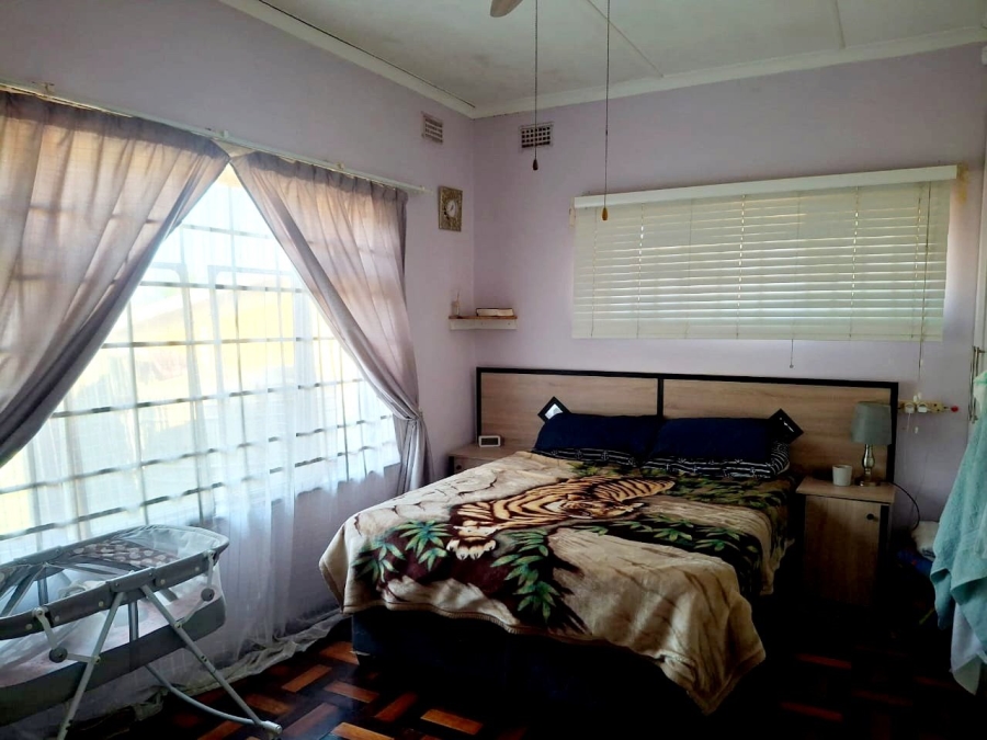 4 Bedroom Property for Sale in Uvongo KwaZulu-Natal