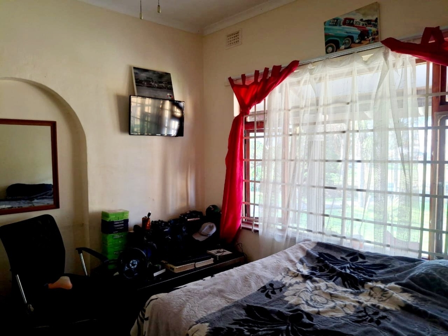 4 Bedroom Property for Sale in Uvongo KwaZulu-Natal
