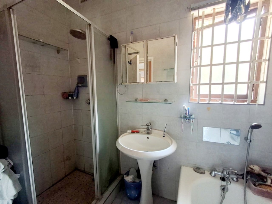 4 Bedroom Property for Sale in Uvongo KwaZulu-Natal