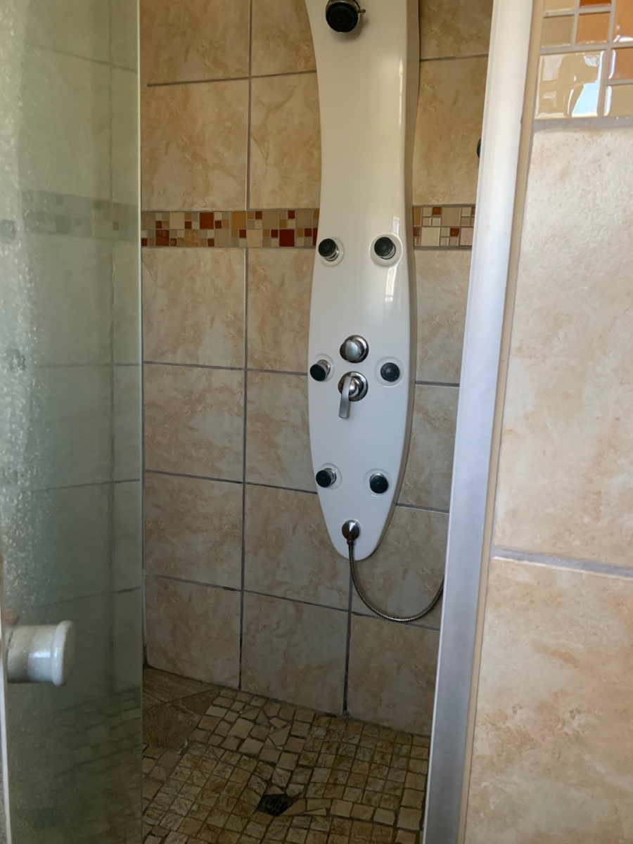 To Let  Bedroom Property for Rent in Madadeni R KwaZulu-Natal