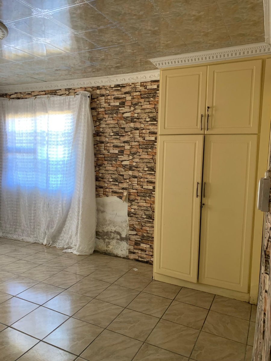 To Let  Bedroom Property for Rent in Madadeni R KwaZulu-Natal