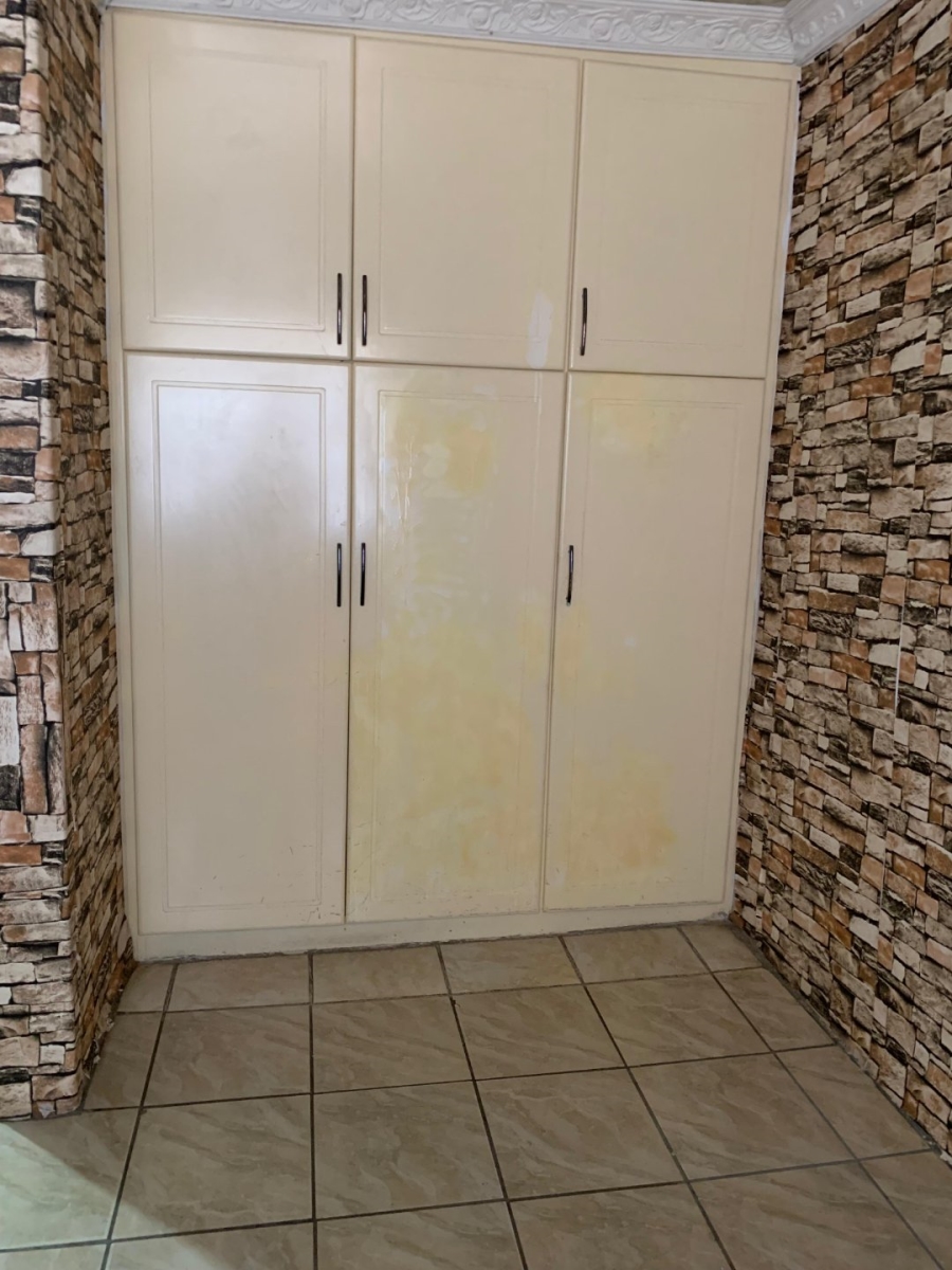 To Let  Bedroom Property for Rent in Madadeni R KwaZulu-Natal