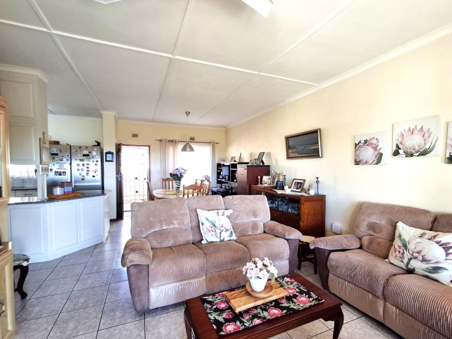 3 Bedroom Property for Sale in Port Edward KwaZulu-Natal