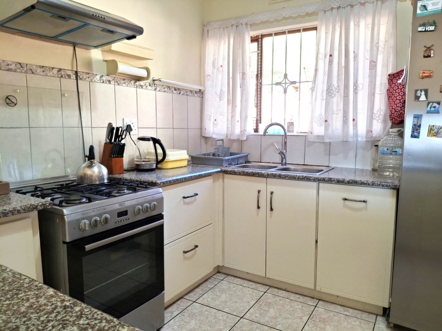 3 Bedroom Property for Sale in Port Edward KwaZulu-Natal