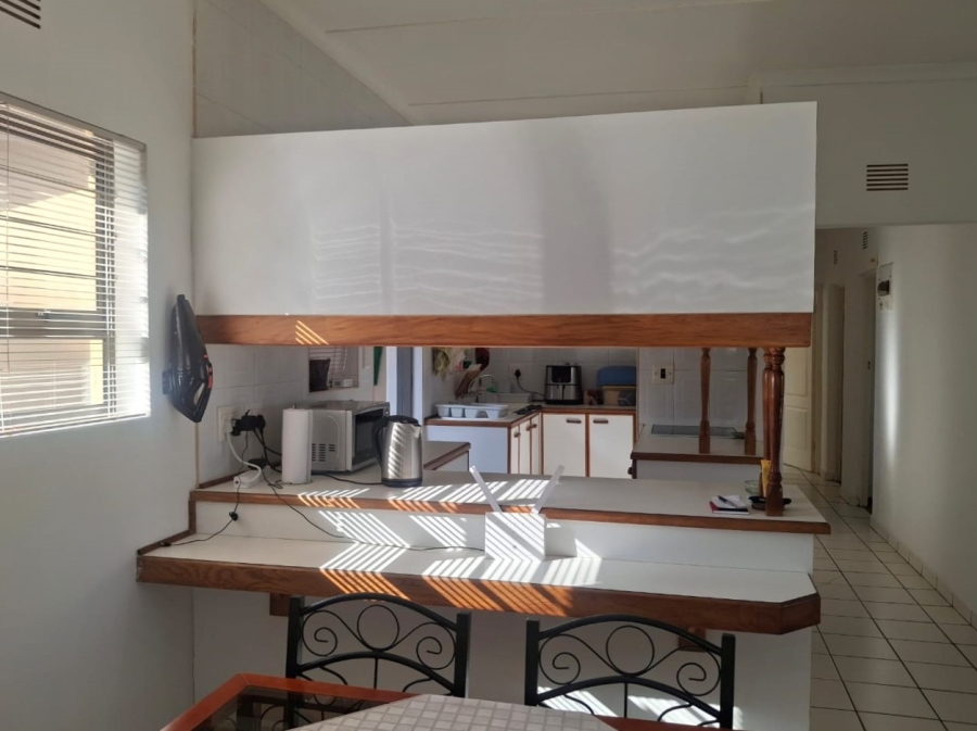 3 Bedroom Property for Sale in Uvongo KwaZulu-Natal