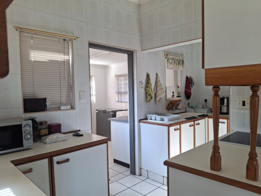 3 Bedroom Property for Sale in Uvongo KwaZulu-Natal
