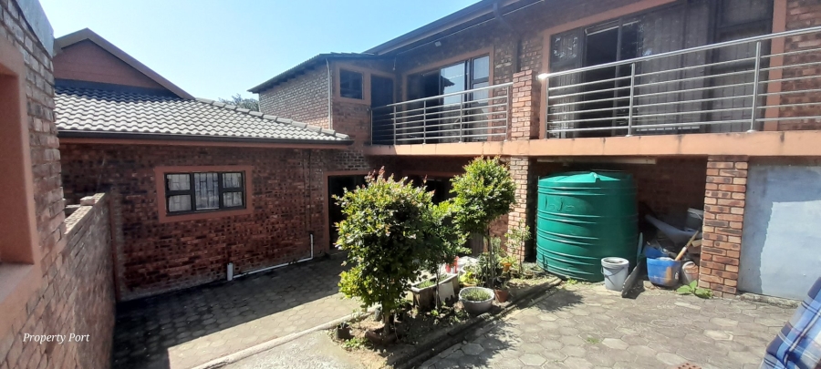 11 Bedroom Property for Sale in Hibberdene KwaZulu-Natal