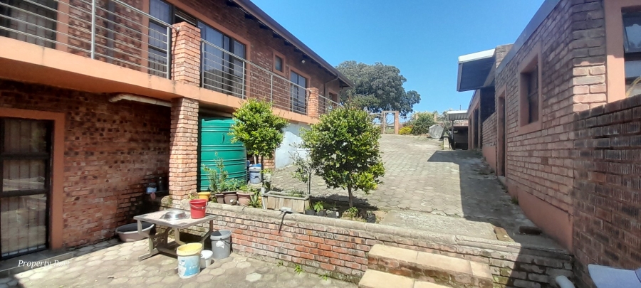 11 Bedroom Property for Sale in Hibberdene KwaZulu-Natal
