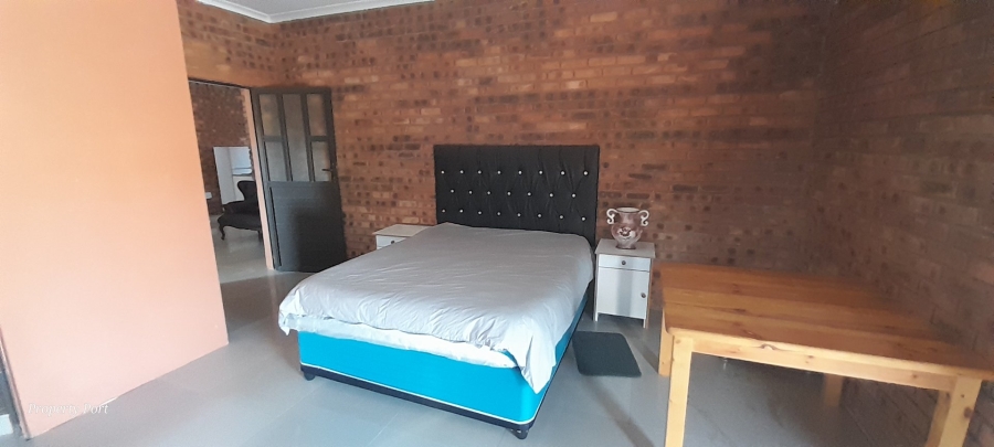 11 Bedroom Property for Sale in Hibberdene KwaZulu-Natal
