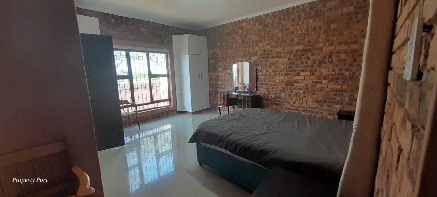 11 Bedroom Property for Sale in Hibberdene KwaZulu-Natal