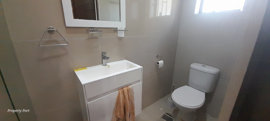 11 Bedroom Property for Sale in Hibberdene KwaZulu-Natal