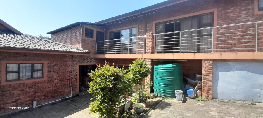 11 Bedroom Property for Sale in Hibberdene KwaZulu-Natal