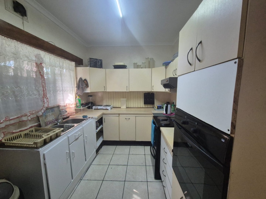 4 Bedroom Property for Sale in Amanzimtoti KwaZulu-Natal