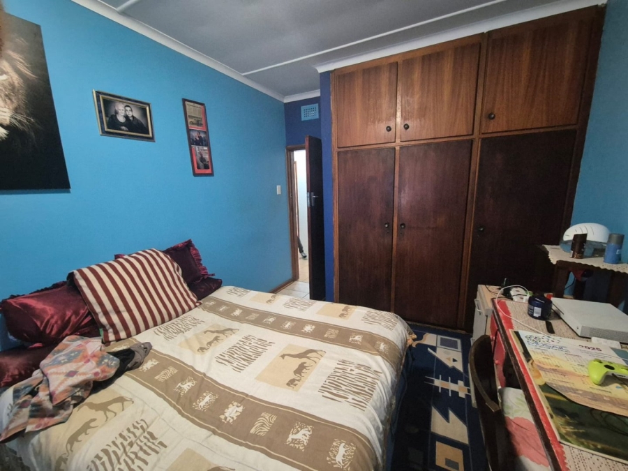 4 Bedroom Property for Sale in Amanzimtoti KwaZulu-Natal