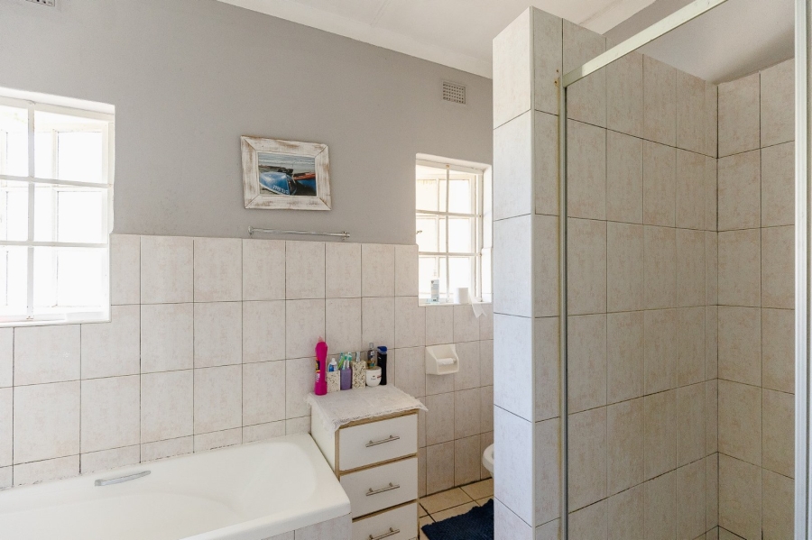 3 Bedroom Property for Sale in Shelly Beach KwaZulu-Natal