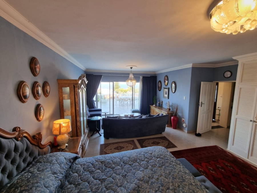4 Bedroom Property for Sale in Manaba Beach KwaZulu-Natal