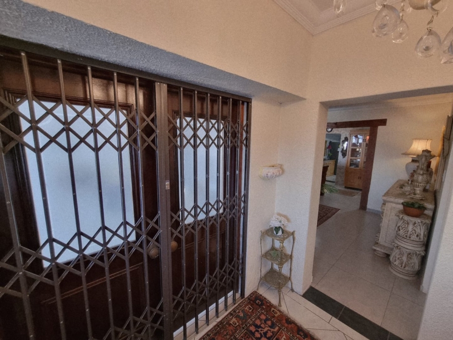 4 Bedroom Property for Sale in Manaba Beach KwaZulu-Natal