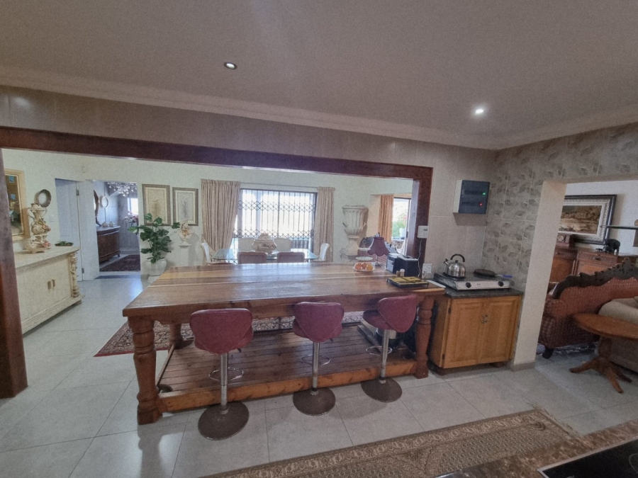 4 Bedroom Property for Sale in Manaba Beach KwaZulu-Natal