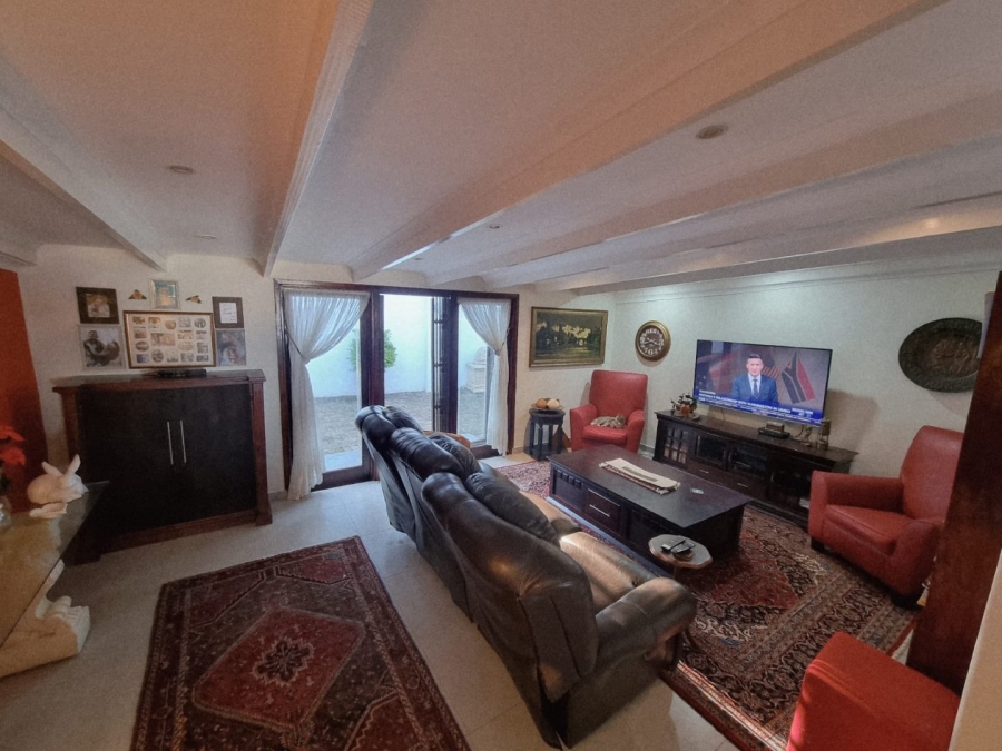 4 Bedroom Property for Sale in Manaba Beach KwaZulu-Natal