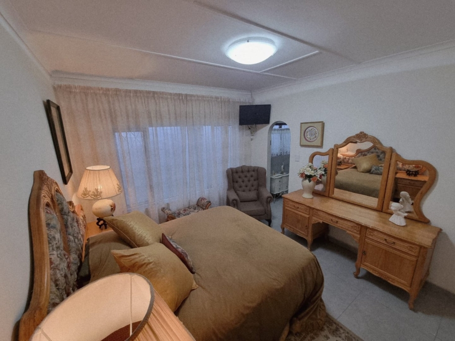 4 Bedroom Property for Sale in Manaba Beach KwaZulu-Natal