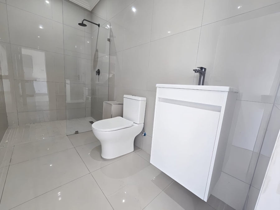 To Let 2 Bedroom Property for Rent in Ballito Commercial District KwaZulu-Natal